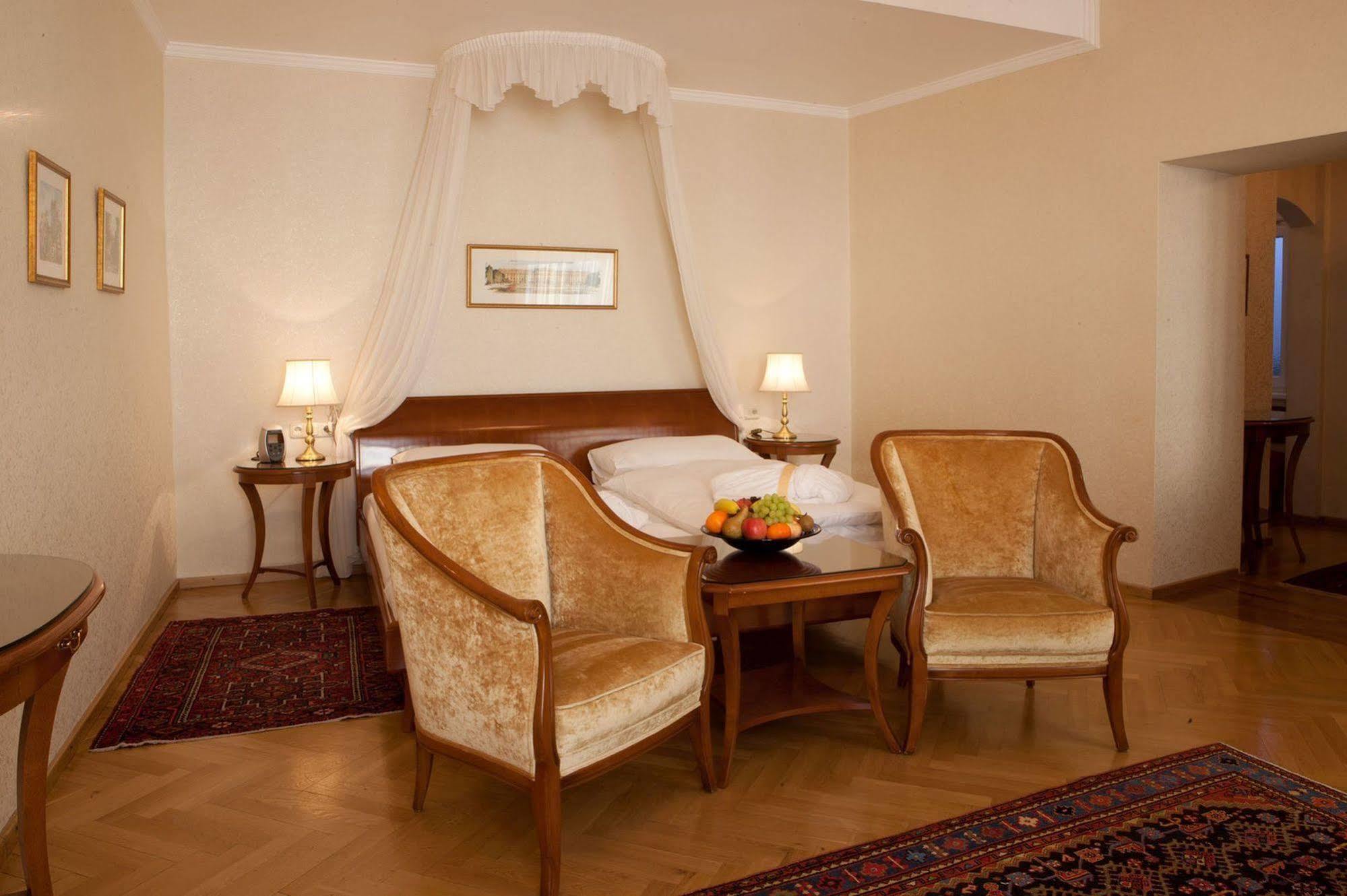 Hotel Kaiserin Elisabeth Vienna Room photo
